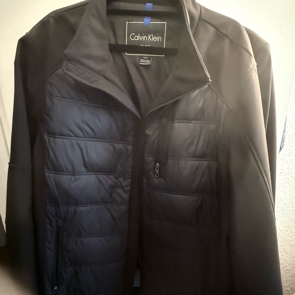 Calvin Klein Men's Dark Gray Puffer Jacket